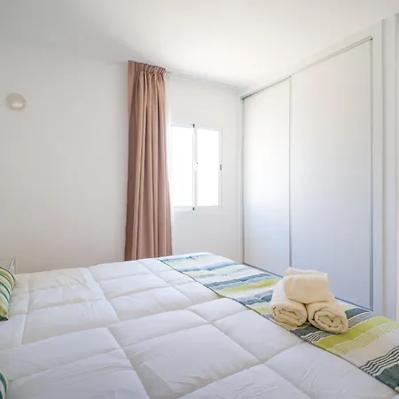 Apartamento Vivienda Recien Reformada, Comoda Y Agradable En - For Guest Corralejo